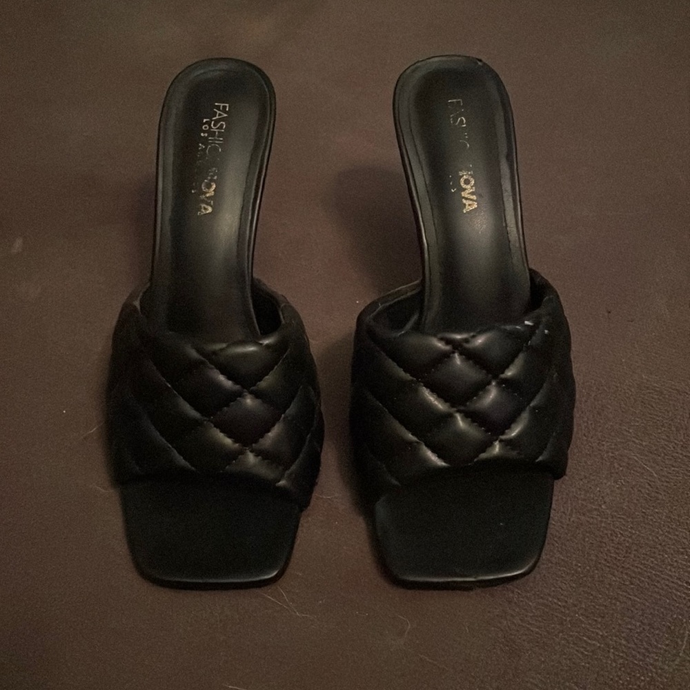 Fashion nova heels size 9